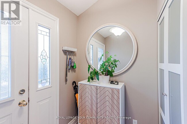 Building Photo - 2903 Salerno Crescent