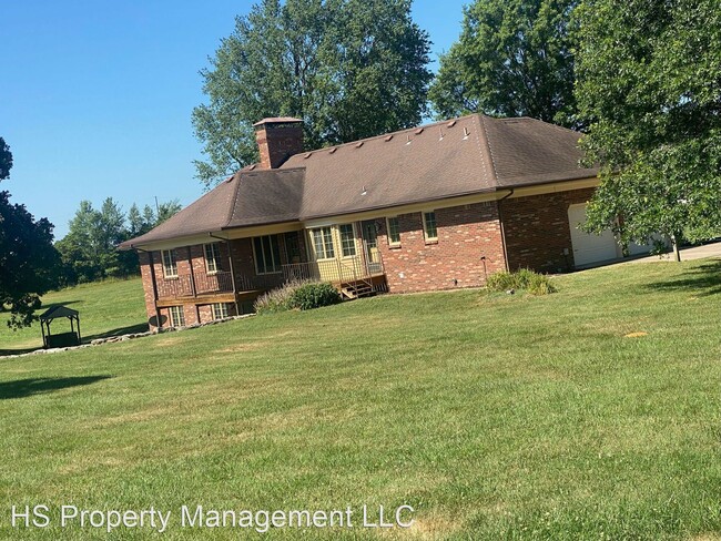 Building Photo - 4 br, 3.5 bath House - 864 S Madison