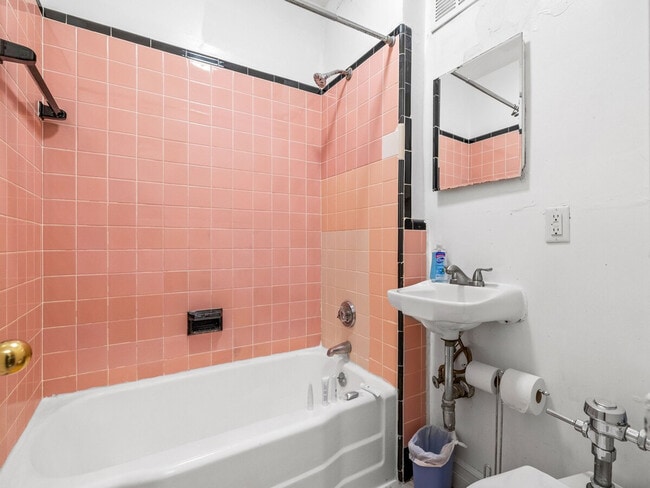 Foto del edificio - 50 Stuart St