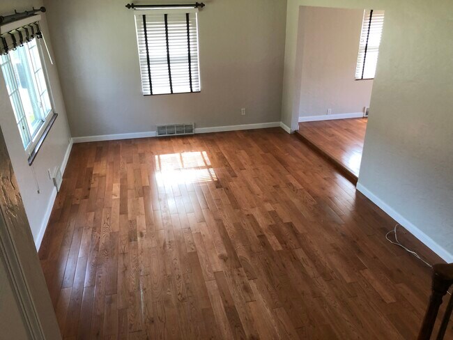 Building Photo - 125 Audrey Dr