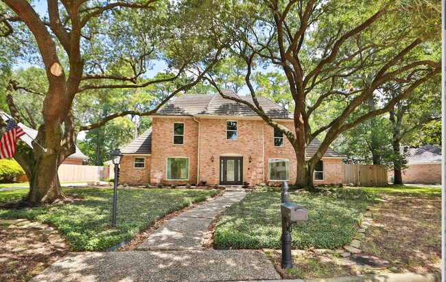 Foto del edificio - For Lease | 5 Bed, 2.5 Bath | 3,094 Sq Ft ...