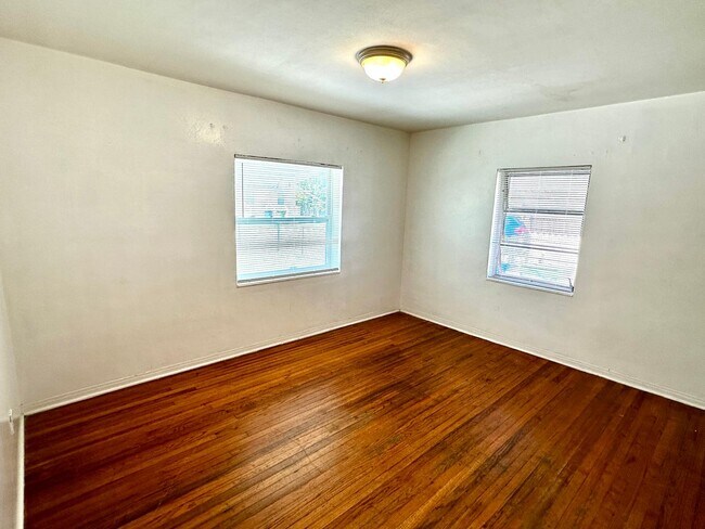 Foto del edificio - 126 SE 4th St