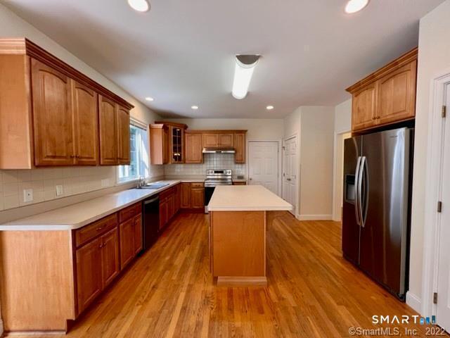 Building Photo - 242 Upper Pattagansett Rd