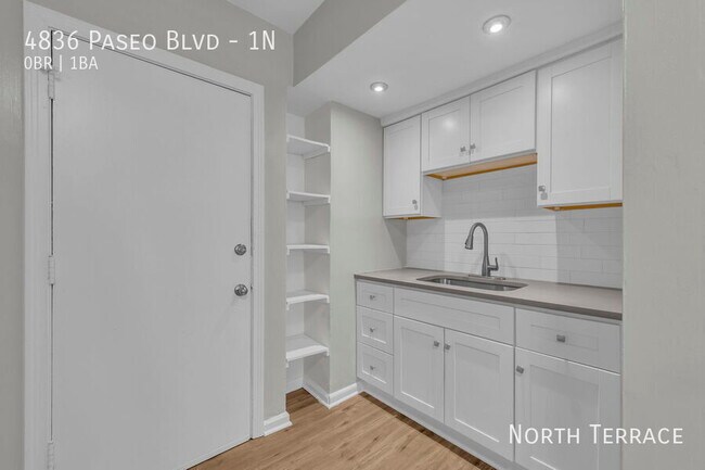 Foto del edificio - Chic & Cozy Studio at University Meadows –...