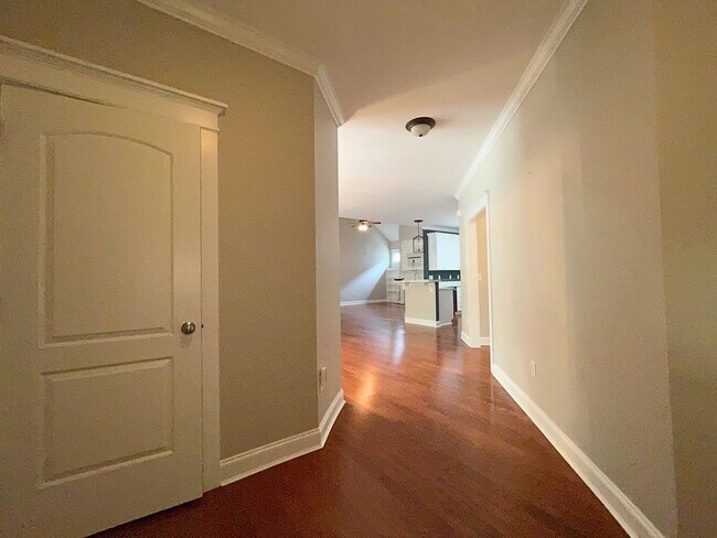 Foto del edificio - 2196 Eisenhower Ave