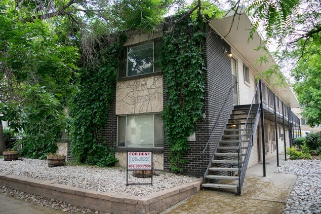 Building Photo - 970 N Downing St