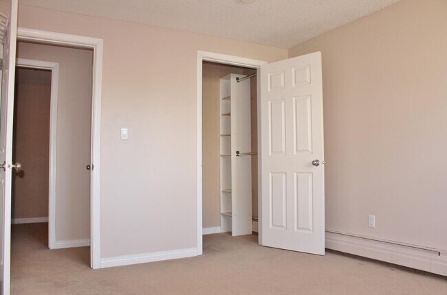 Photo du bâtiment - Garden Townhomes