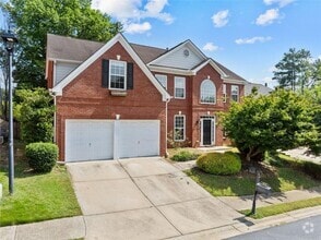Building Photo - 4831 Edinburgh Dr