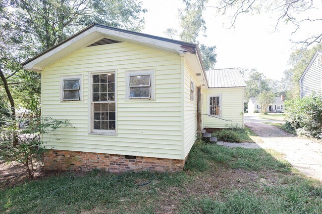 Foto del edificio - COMING SOON – Room to Live, Space to Grow | 3BR Home + $500 OFF First Month