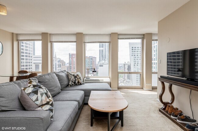 Foto del edificio - 111 E Chestnut St