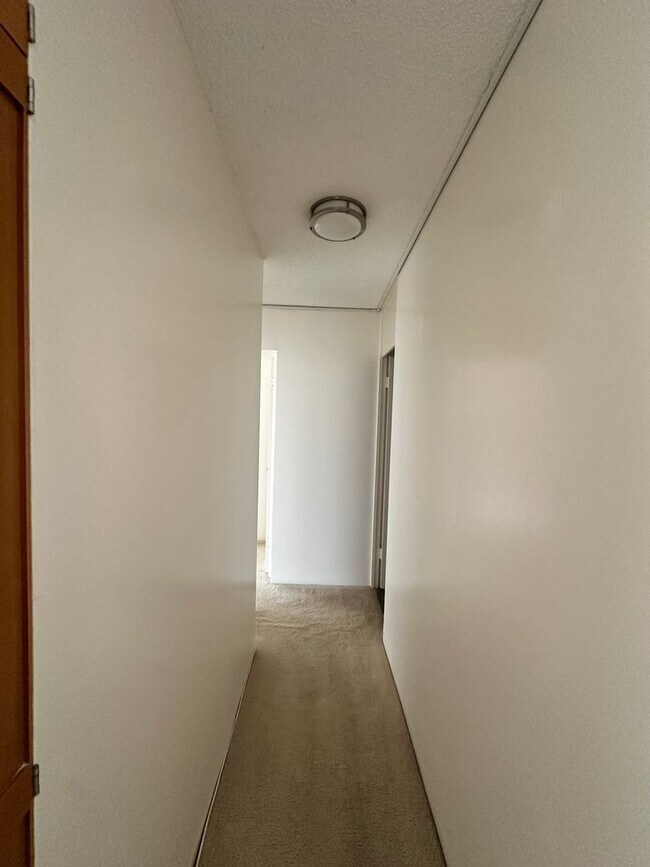 Foto del edificio - 1050 Kinau St