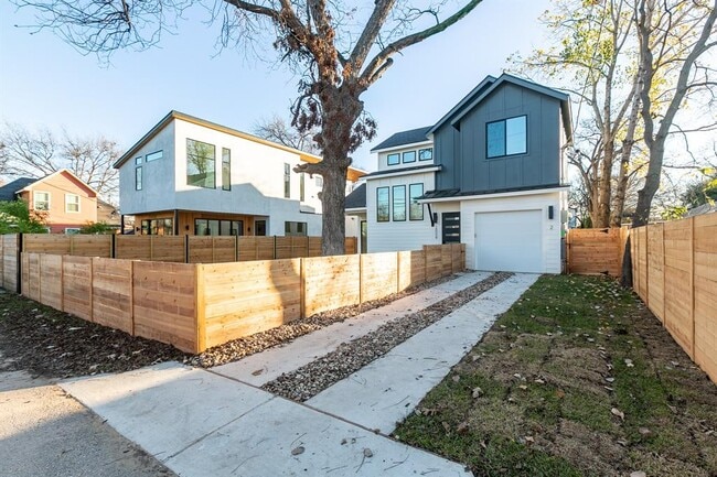 Building Photo - 2008 Canterbury St