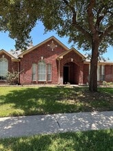 Building Photo - 14310 Cypress Green Dr