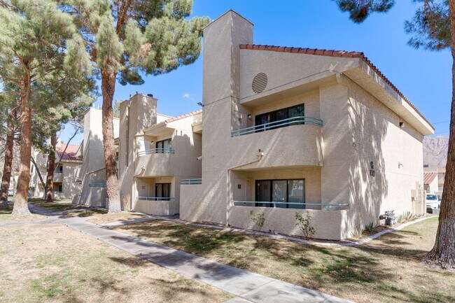 Foto del edificio - 830 N Sloan Ln