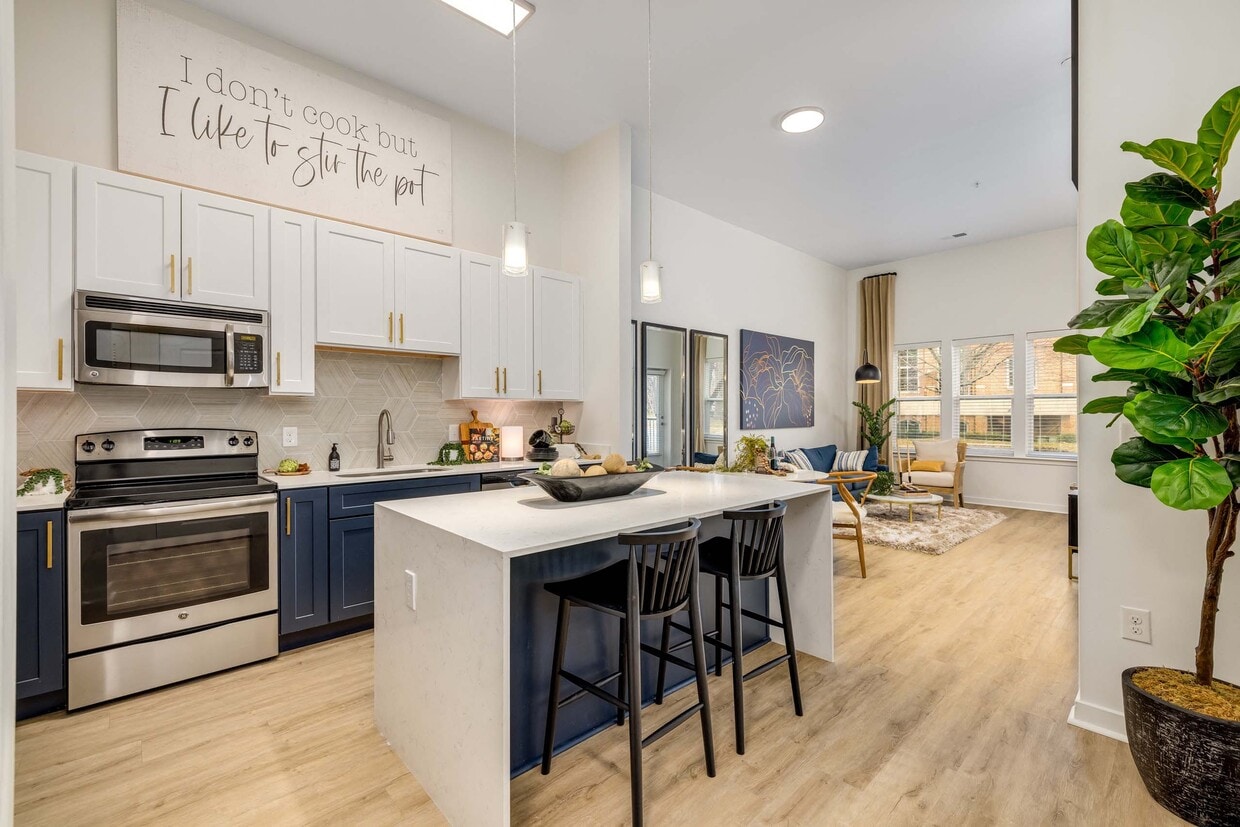 Midtown 205, Charlotte, Carolina del Norte, Cortado - Midtown 205