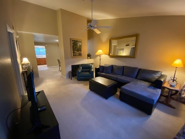 Foto del edificio - 5950 N 78th St