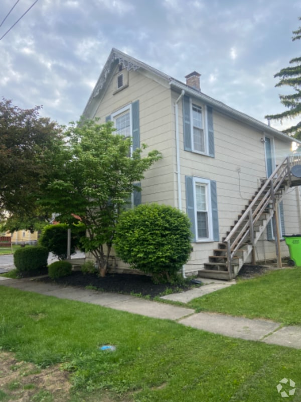 Building Photo - 319 Portz Ave