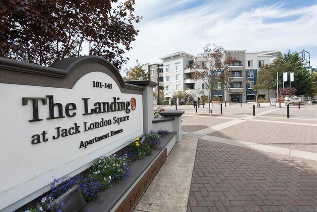 The Landing at Jack London Square Apartments Oakland, CA