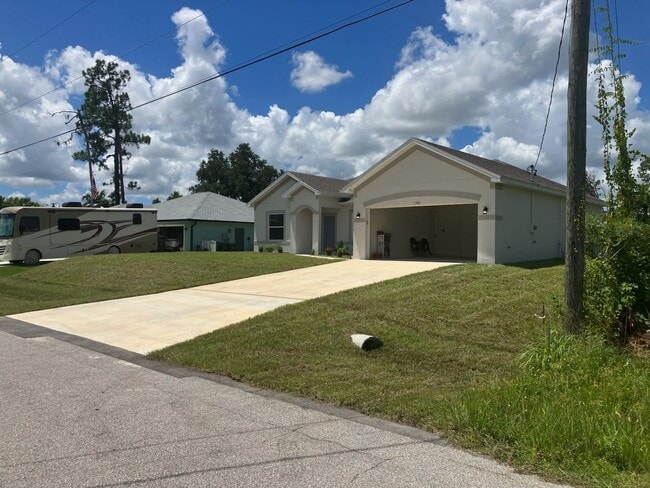 Building Photo - Brand new 3/2/2 South North Port
