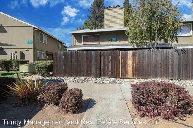Building Photo - 2 br, 2 bath House - 5632 Hamilton Street #75