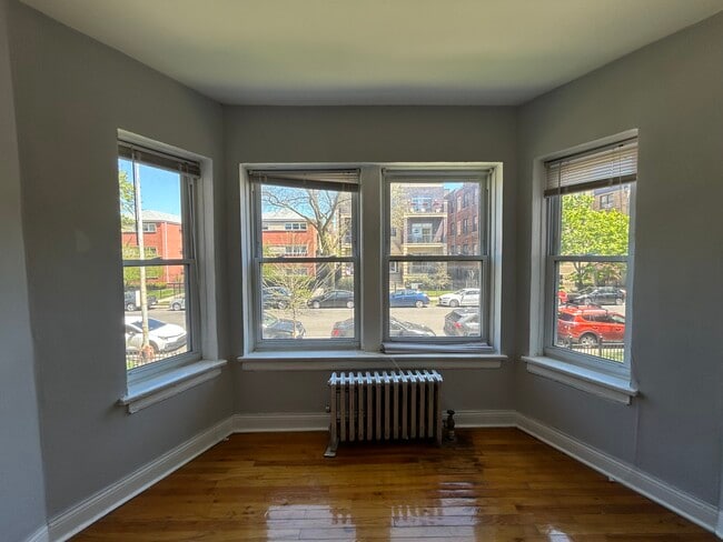 Foto del edificio - 6956 N Ashland Ave
