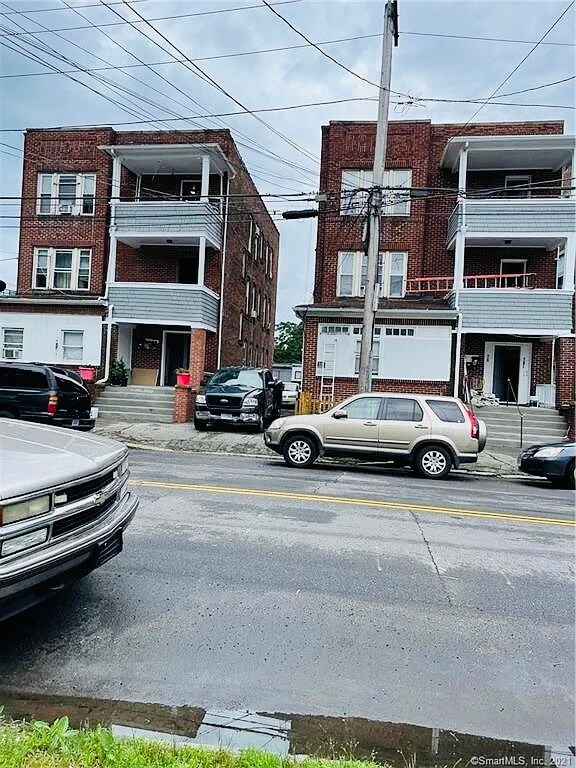 757 Hancock Ave Unit 3, Bridgeport, CT 06605 Apartments in Bridgeport