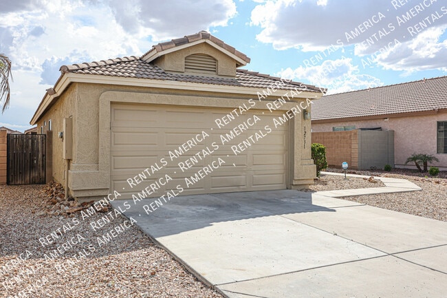 Building Photo - 12731 W Sharon Dr
