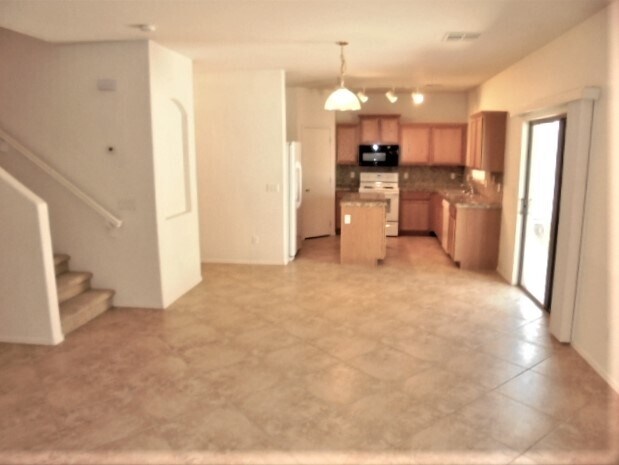 Foto del edificio - 25850 W Crown King Rd