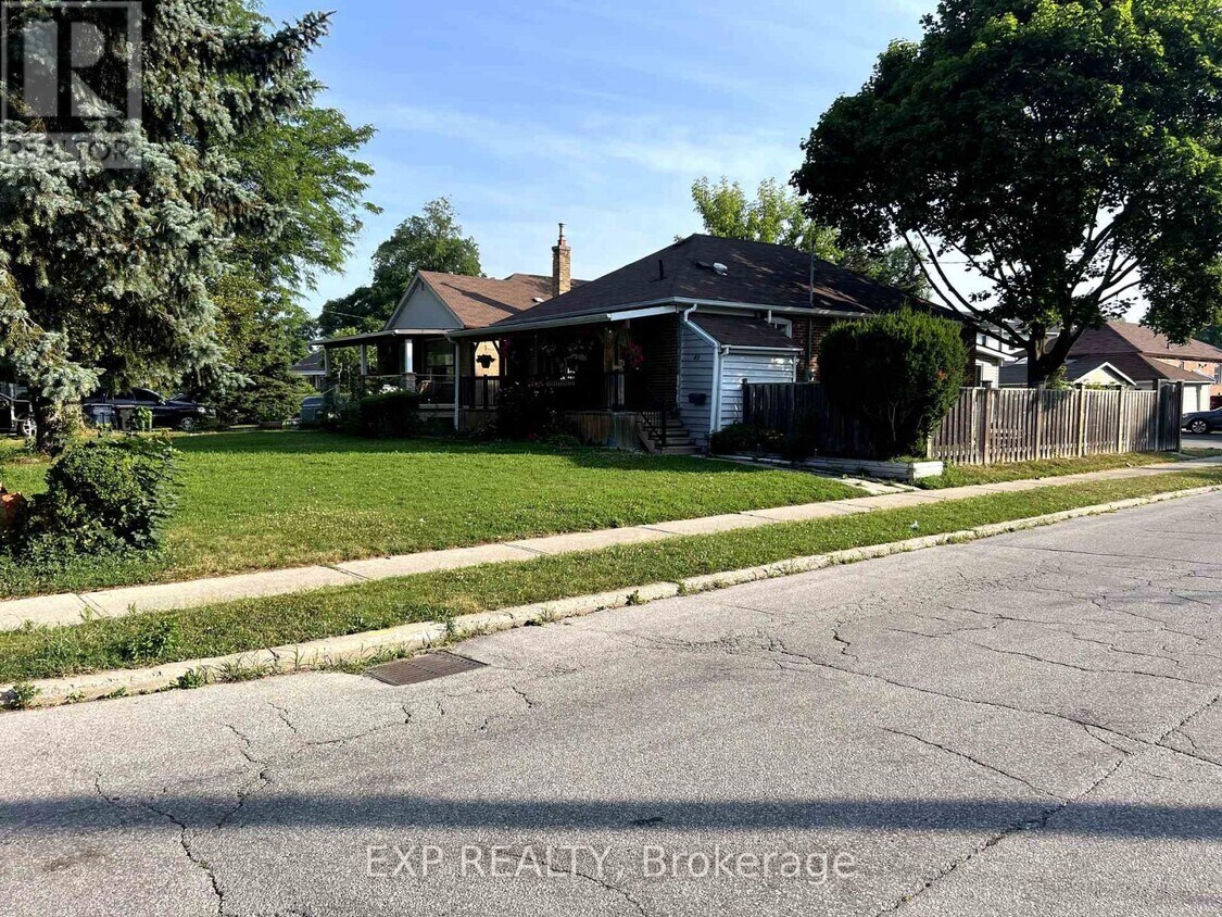 Primary Photo - 46 Ilfracombe Crescent
