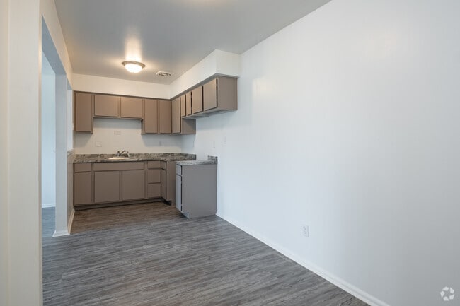 2 BR, 1 BA - 830SF - The Landing at 1st Street