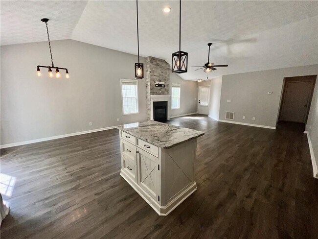 Foto del edificio - 324 White Oak Way