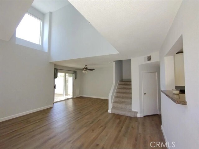 Foto del edificio - 15 Summerwood