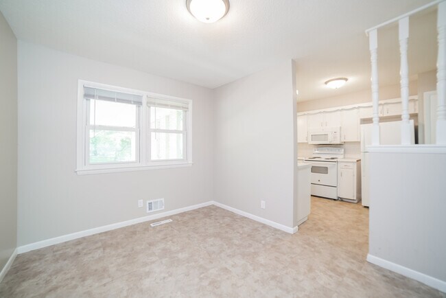 Building Photo - 5207 Overton Circle