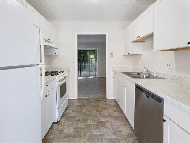 Foto del edificio - 1189 Ashborough Dr