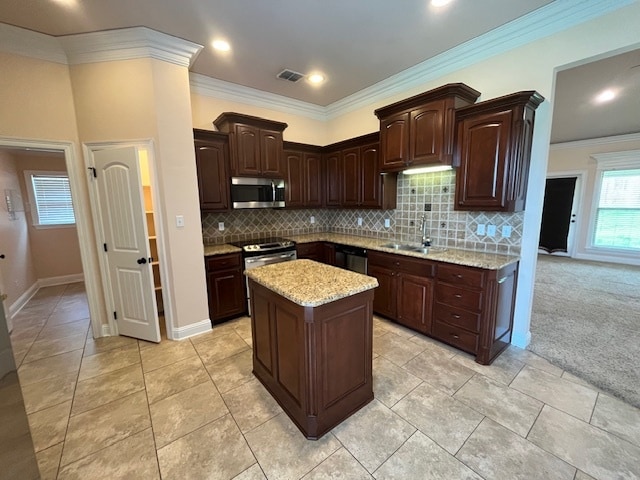 Building Photo - 811 Applewood Trl