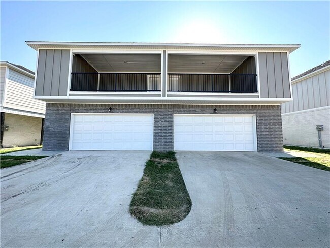 Building Photo - 801 S Amarillo Ave