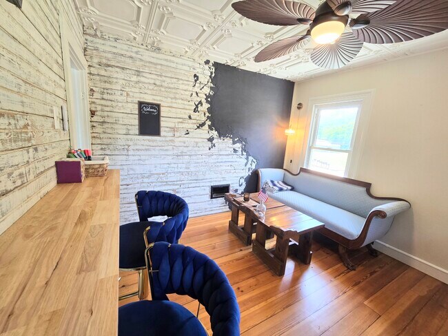 Foto del edificio - 4243 Old Clyde Rd