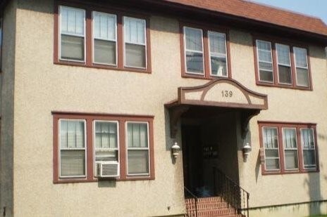 House - 139 Beethoven St