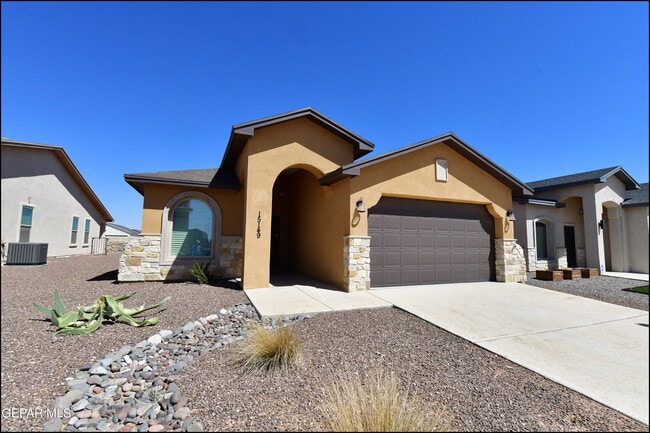 Building Photo - 15149 Imagine Dr