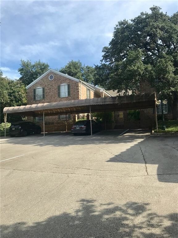 Building Photo - 1706 Summit View Pl