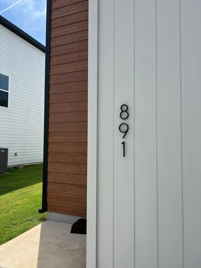 Building Photo - Featherston Village - Modern Living - 2 Be...