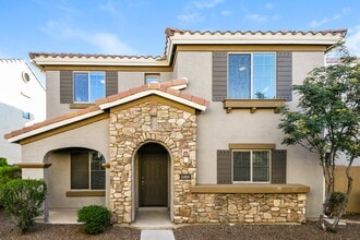 Building Photo - 2494 E Boston St