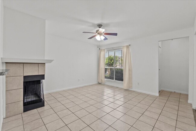 Foto del edificio - 3506 Cove View Blvd