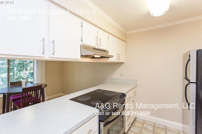 Foto del edificio - 2409 SW Nebraska St