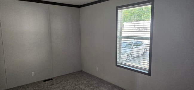 Building Photo - 100 Orchid Dr