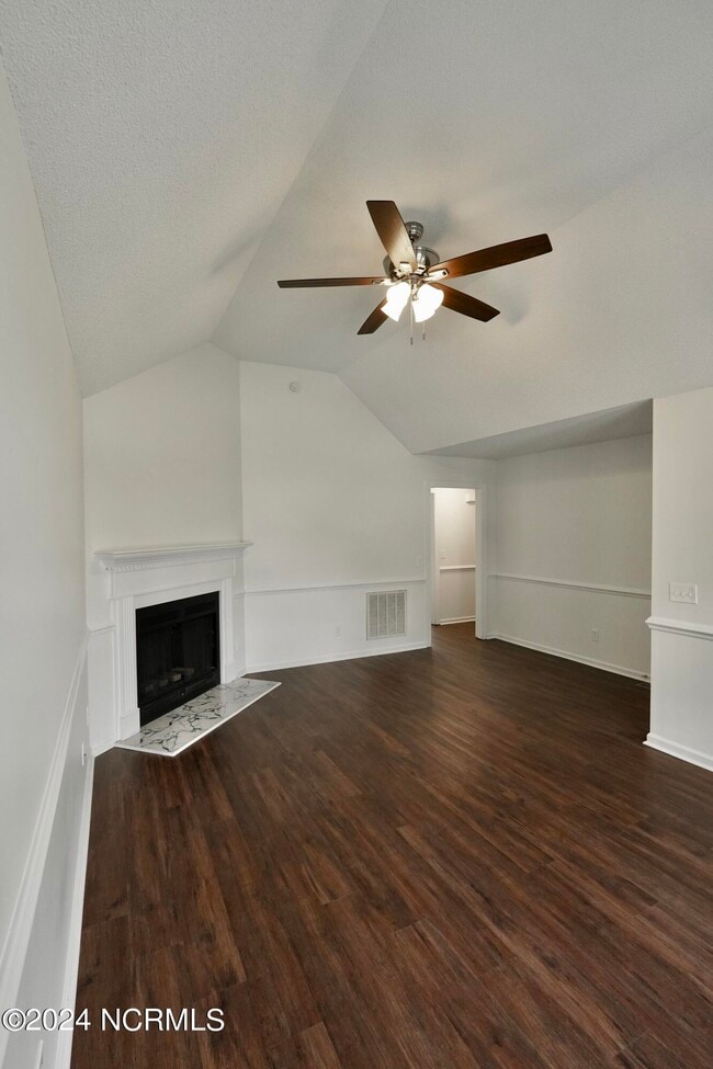Building Photo - 800 Pittsboro St