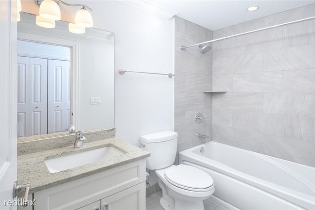 Foto del edificio - 2 br, 1 bath Apartment - 19 N Aberdeen St