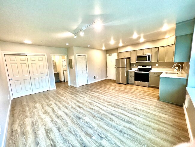 Building Photo - 2330 Yakima Ct