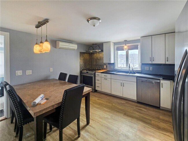 Foto del edificio - 930 Elm St