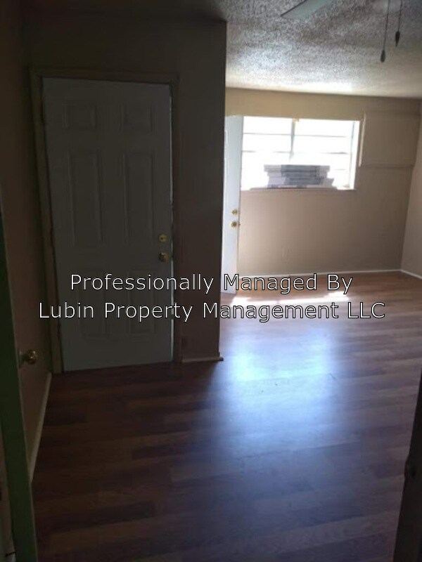Building Photo - 651 E Mclemore Ave